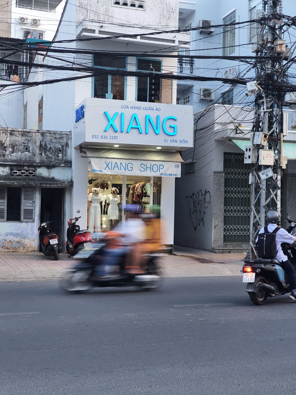 Bảng Alu chữ nổi